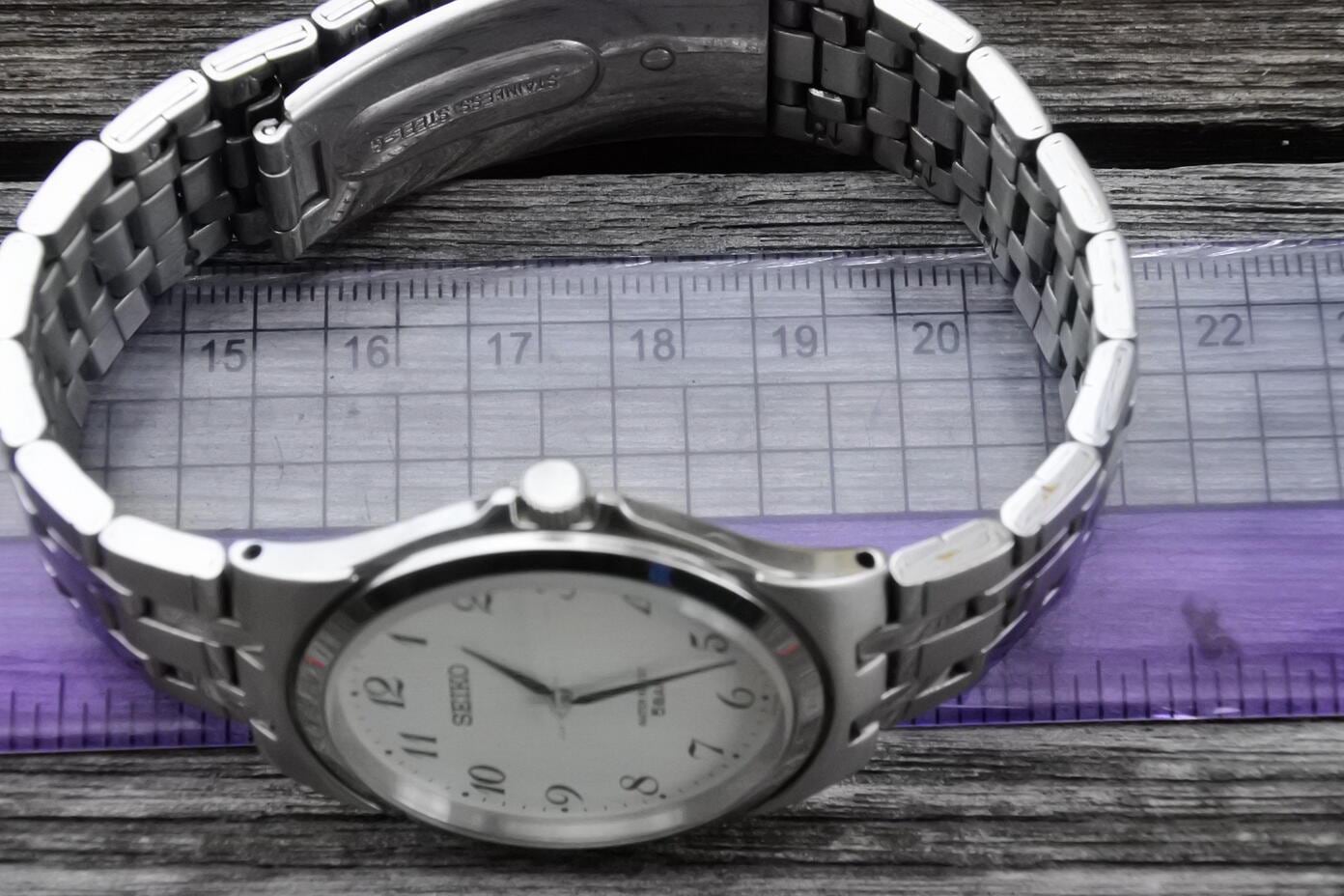 7-4361 SEIKO 9021-5070 クォーツ 腕時計ホワイト/ブラック 7-4361