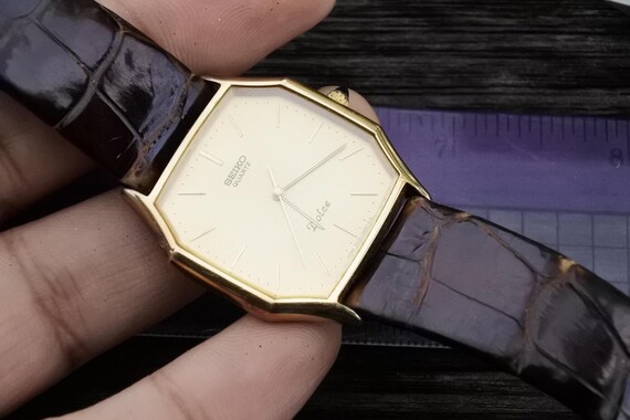 Vintage Seiko Dolce Gold Plated 30 Microns 6030 5500 Men Quartz