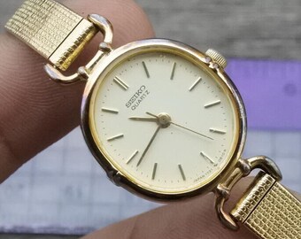 Vintage Seiko Gold Plated 1221 5570 Yellow Dial Lady Quartz Watch
