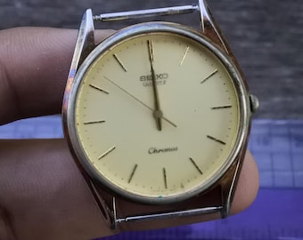Vintage Seiko 2623 0010 Green Dial Lady Quartz Wrist Watch