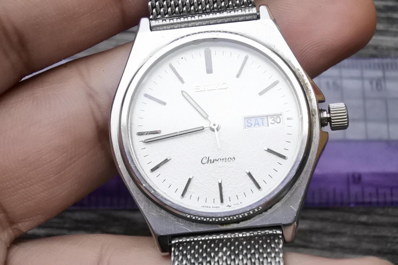 Vintage Seiko Chronos 5H23 7060 Textured Dial Men Quartz Watch