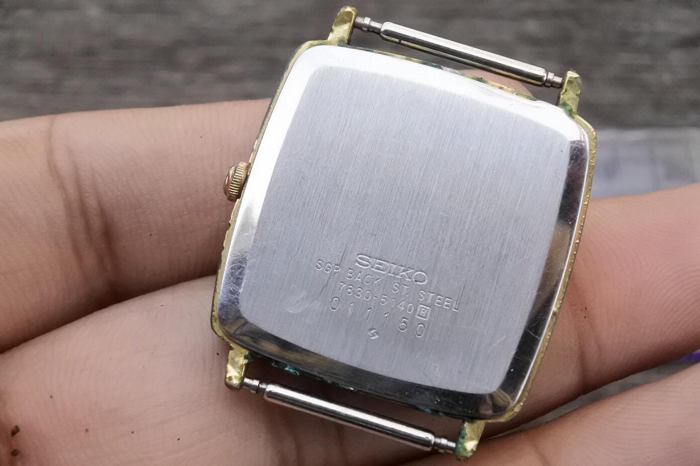 SEIKO QUARTZ スクエア型メンズクオーツ時計 7830-5140 SEIKO QUARTZ スクエア型メンズクオーツ時計 7830-5140