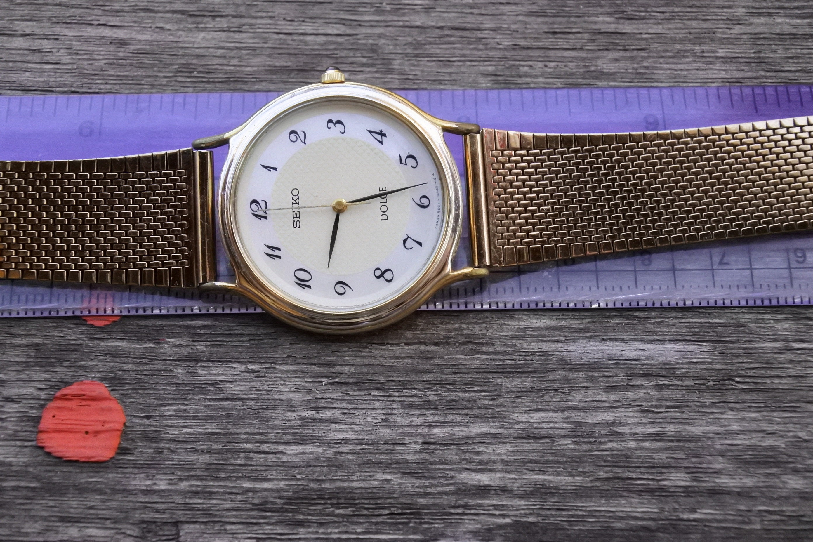 Vintage Seiko Dolce 5E61 0A20 IRIDESCENT DIAL Men Quartz Watch