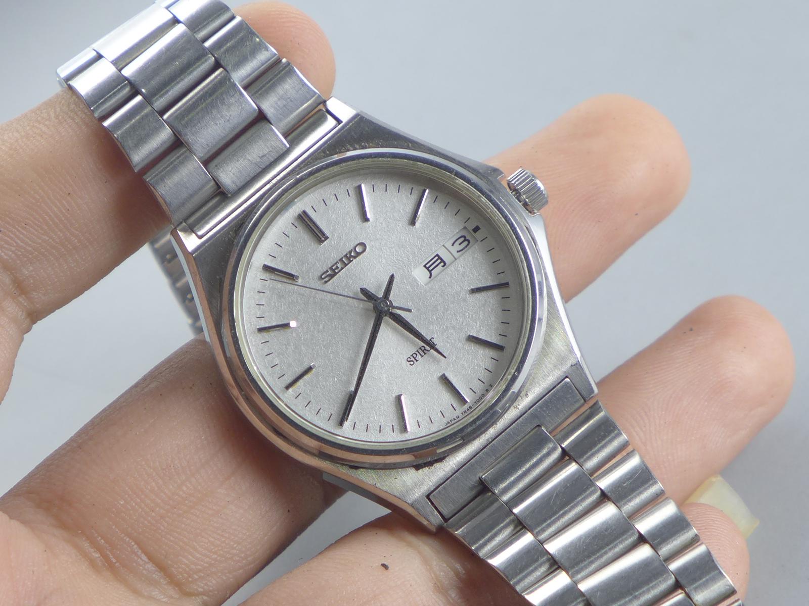 Vintage Seiko Spirit 7N48 7000 Textured Dial Men Quartz Watch
