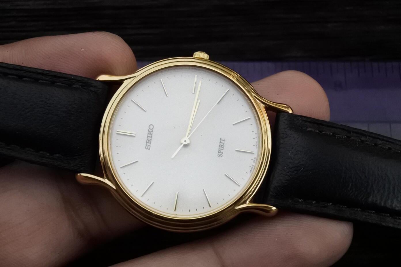 Vintage Seiko Spirit 5E21 0010 Yellow Dial Men Quartz Watch Japan