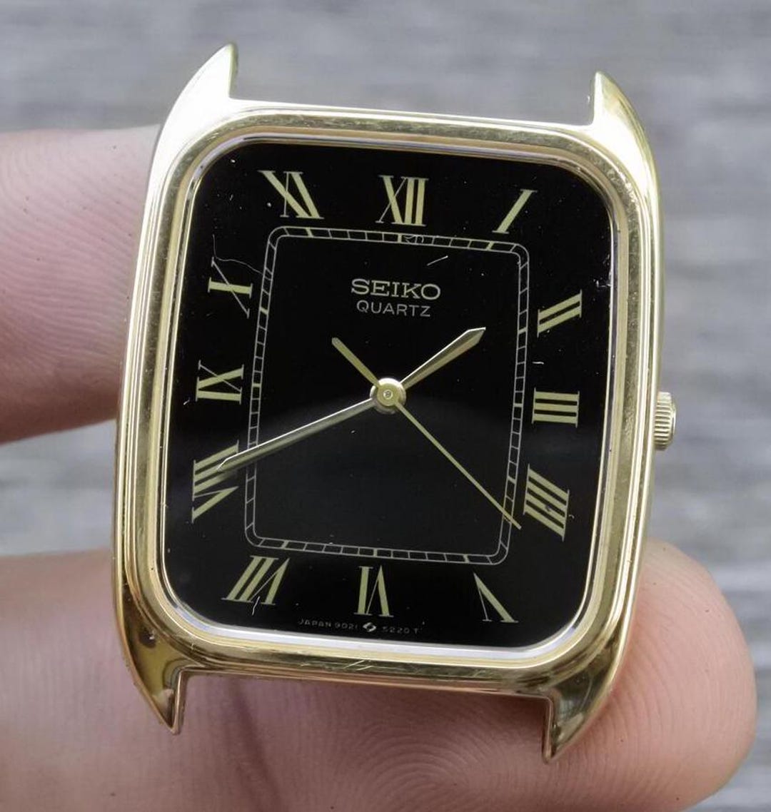 Seiko gold black hotsell