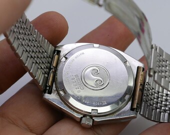 SEIKO メンズ クォーツ シルバーウェーブ スクエア 8221-502A Seiko Silverwave - 8221-5000 – Veteran Times Int