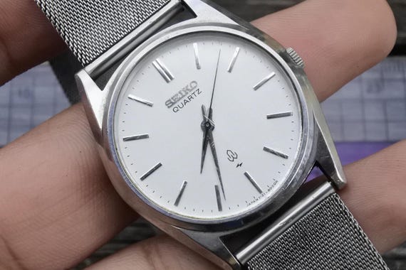 Vintage Seiko 7121 8000 White Dial Men Quartz Watch Japan Round
