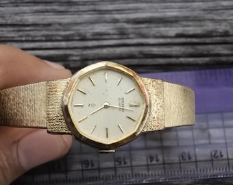Vintage Seiko Gold Plated 1320 5140 Yellow Dial Lady Quartz Watch