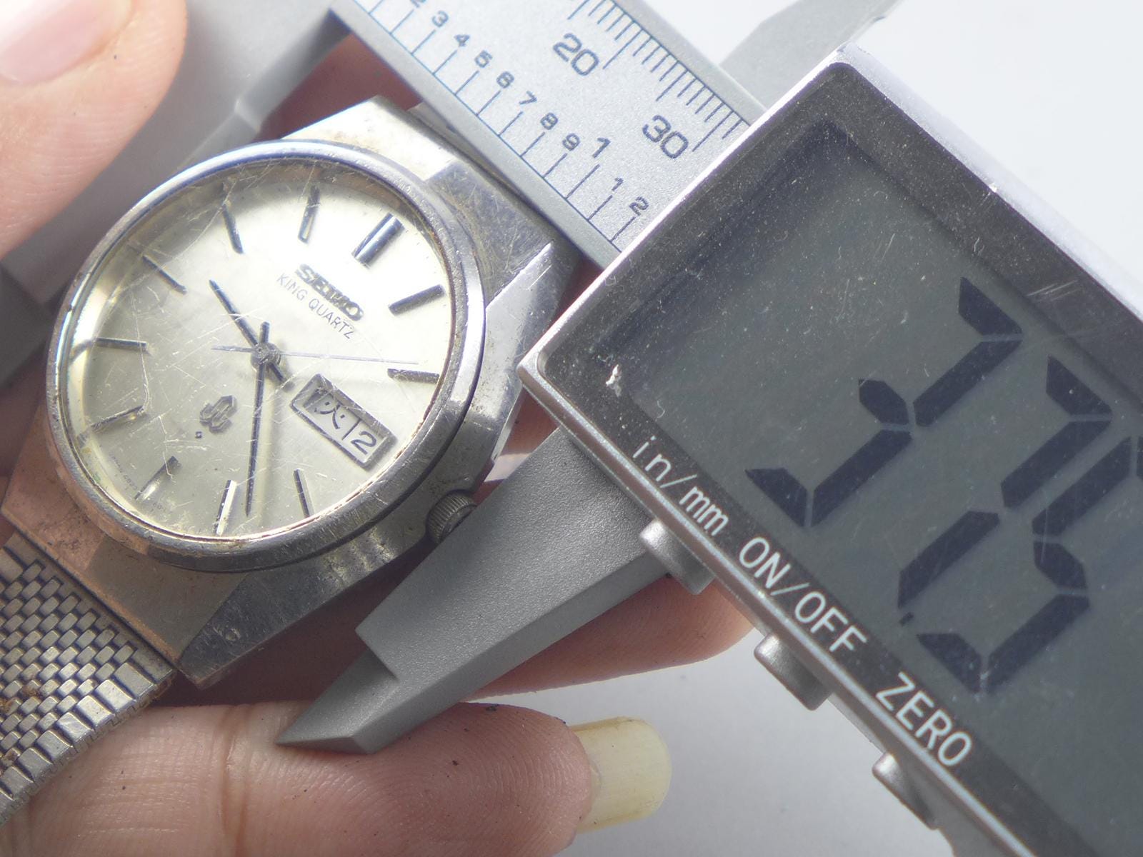 Vintage Seiko KING QUARTZ 4823 8010 Silver Dial Men Quartz Watch