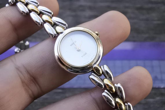 Vintage Seiko Tisse 4N21 0740 Integrated Bracelet Lady Quartz