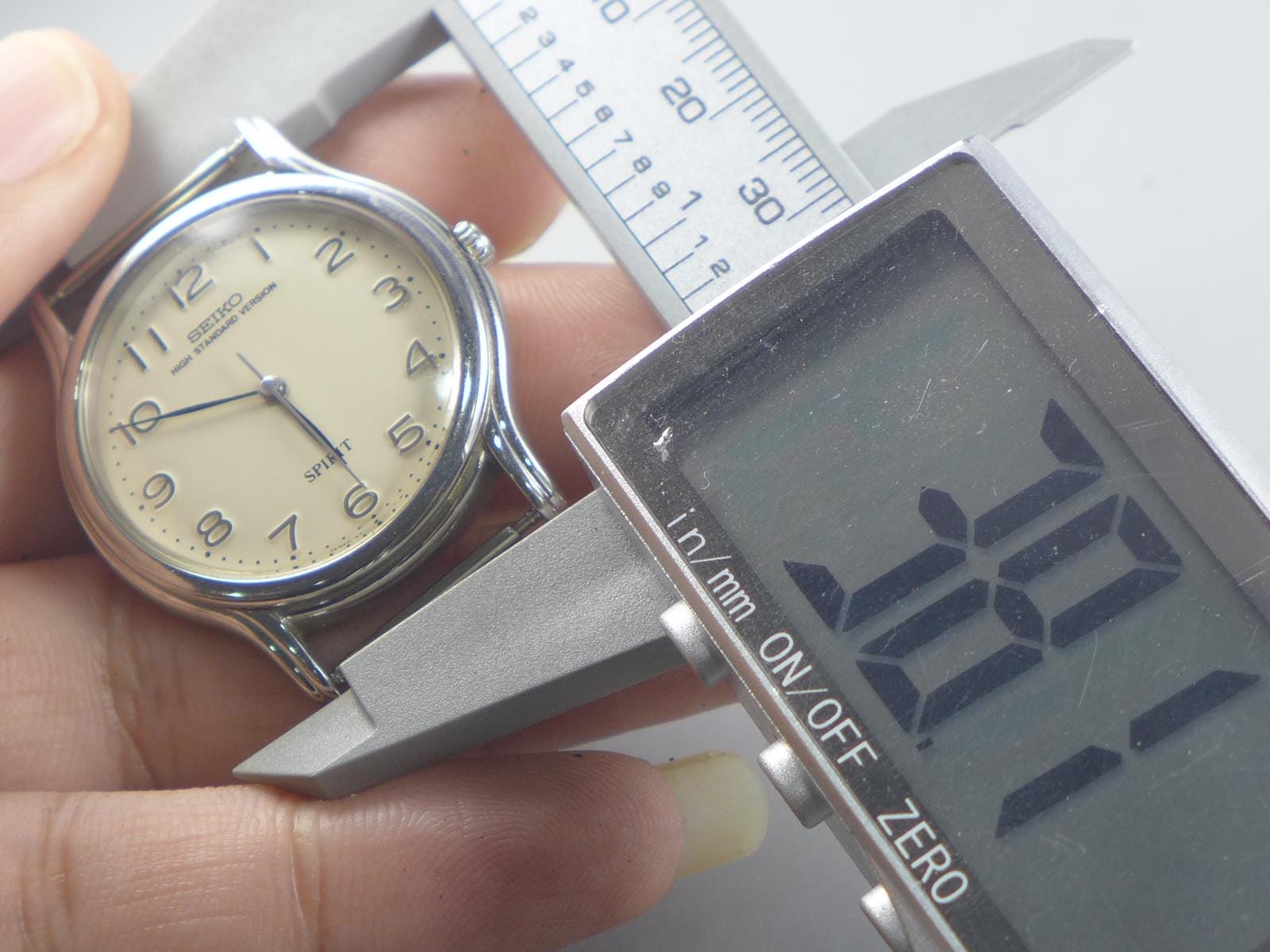 Vintage Seiko Spirit High Standard Version 5E31 6A10 Creamy Dial