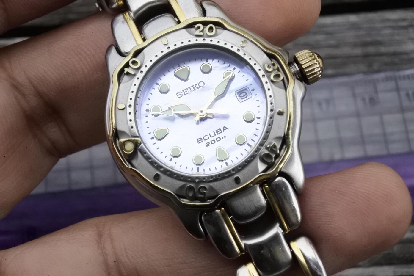 時計 SEIKO SCUBA LADIES 7N85-0070 Vintage SEIKO Scuba 7N85-0070 Quartz Diver Blue Dial Date