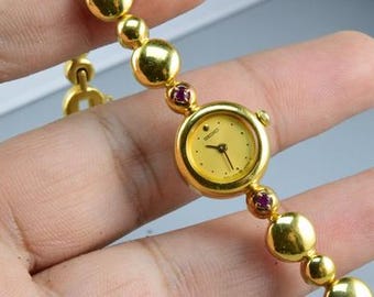 Vintage Seiko 1E20 5590 Yellow Dial Lady Quartz Watch Japan Oval