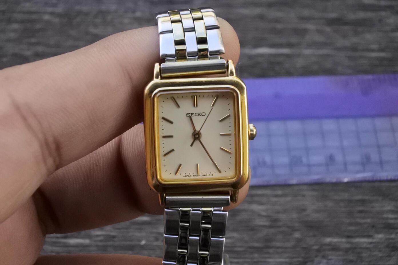 Vintage Seiko 4N21 5120 Yellow Dial Lady Quartz Watch Japan JDM