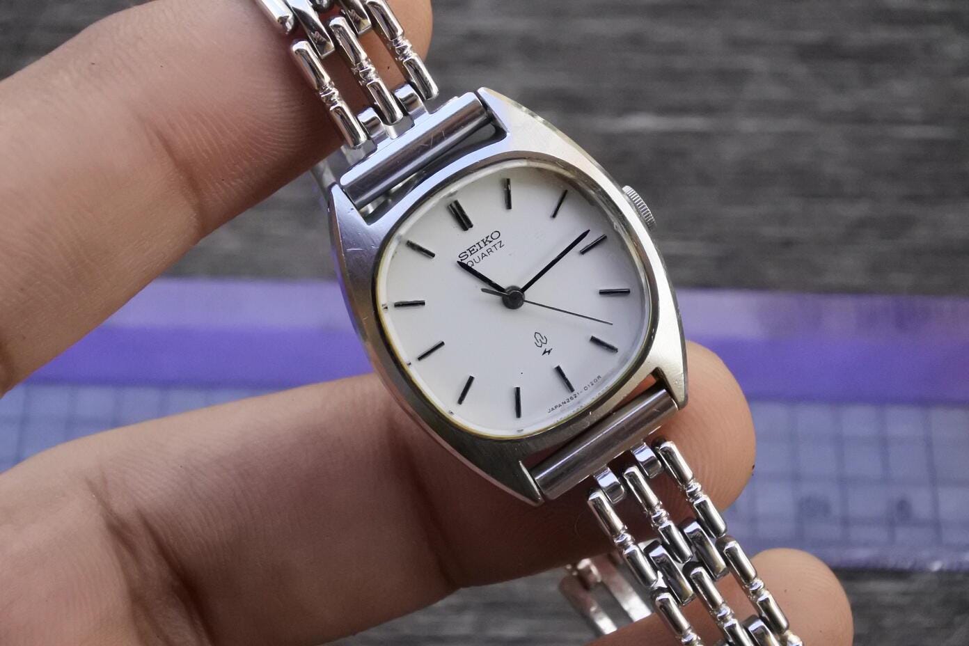 Vintage Seiko 2621 5080 White Dial Lady Quartz Watch Japan JDM 