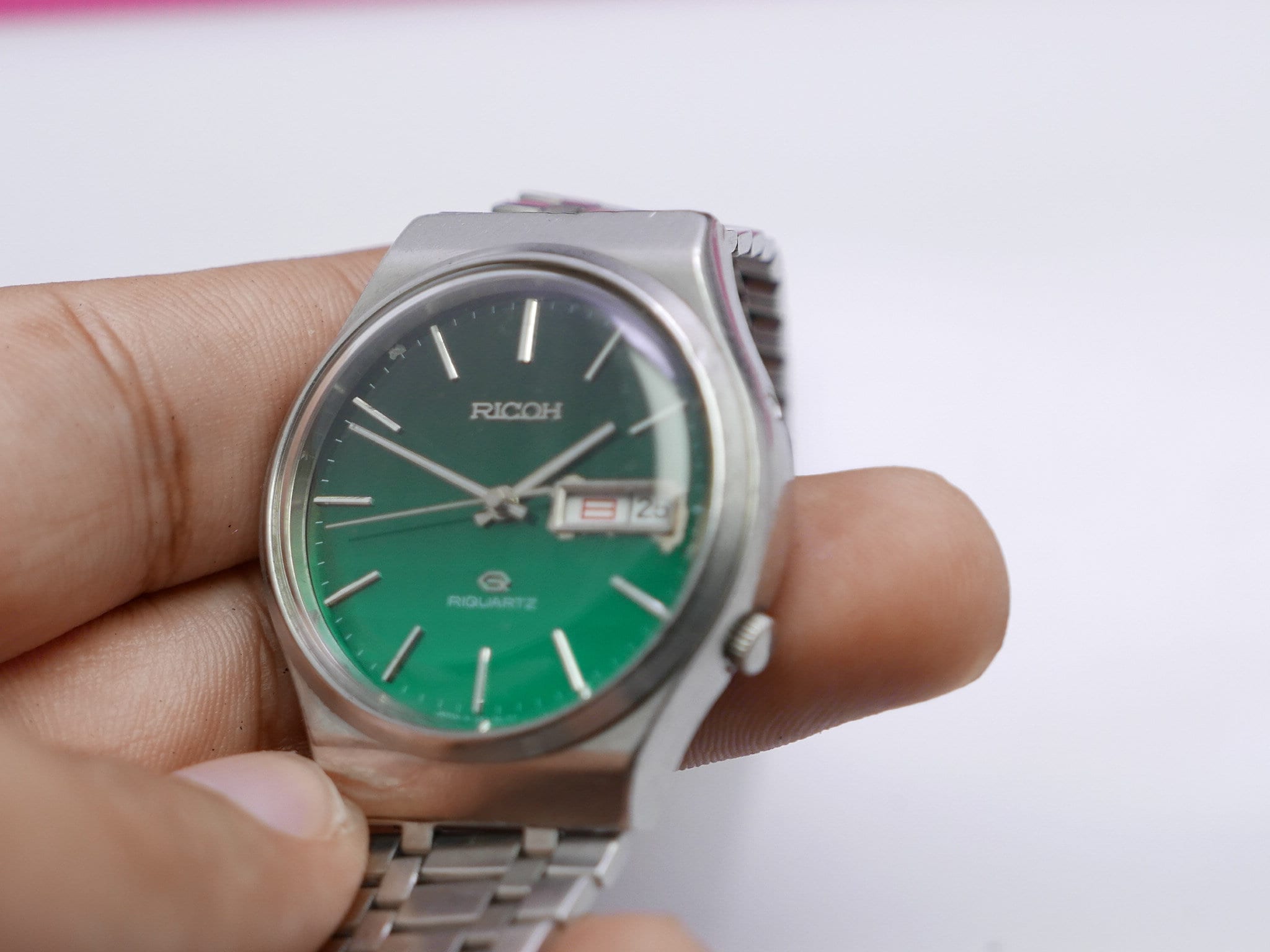 Vintage Ricoh Riquartz Kanji Date Green Dial Men Quartz Wrist