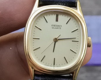 時計 SEIKO Excelline 2J41-5000 NEAR MINT] SEIKO Exceline 2J41-5000 Gold Tank Quartz Women's
