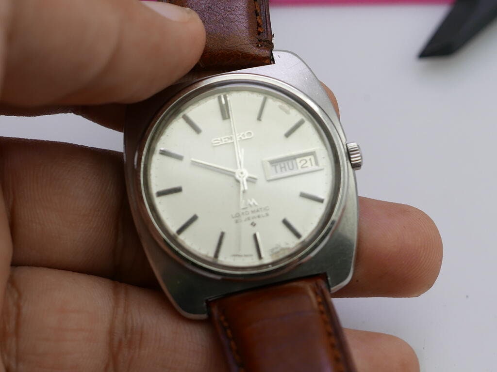Vintage Seiko Lordmatic LM 5606 7130 White Dial Men Automatic