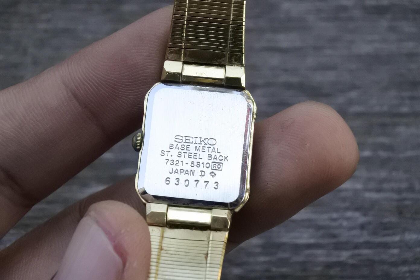 Vintage Seiko Gold Plated 7321 5810 Yellow Dial Lady Quartz Watch