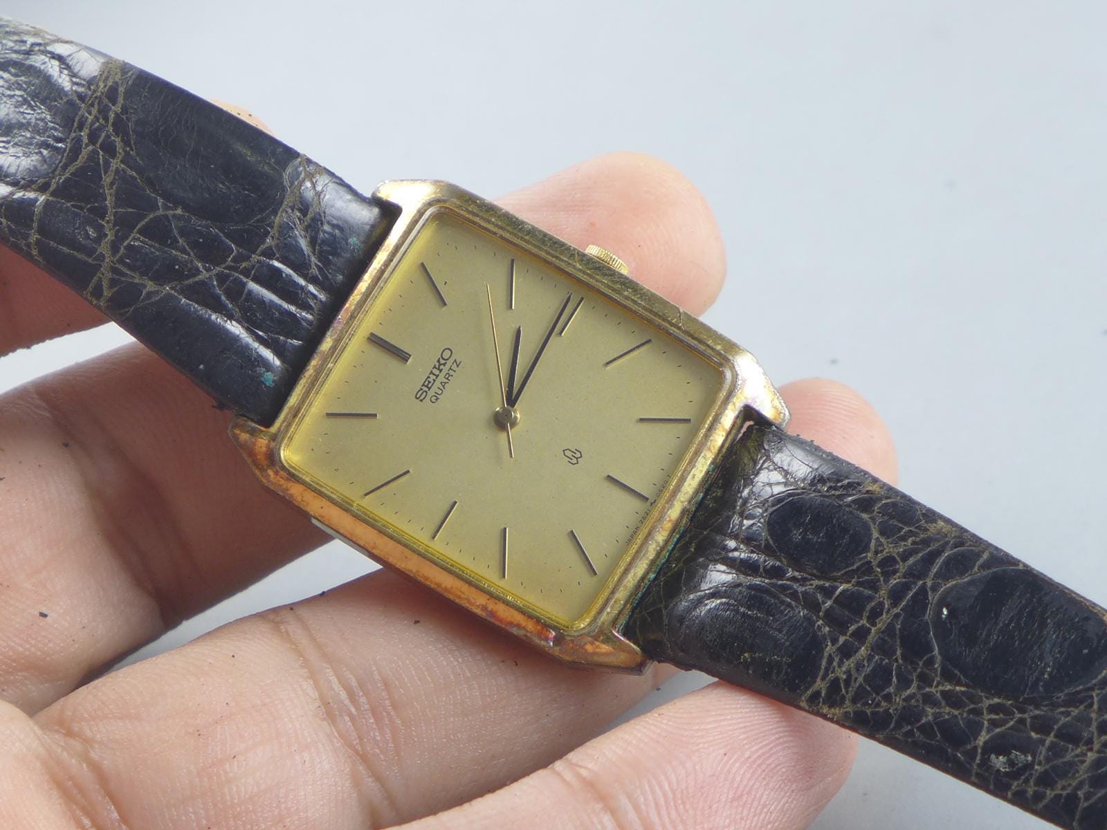 Vintage Seiko Gold Plate 2621 5240 Yellow Dial Men Quartz Watch