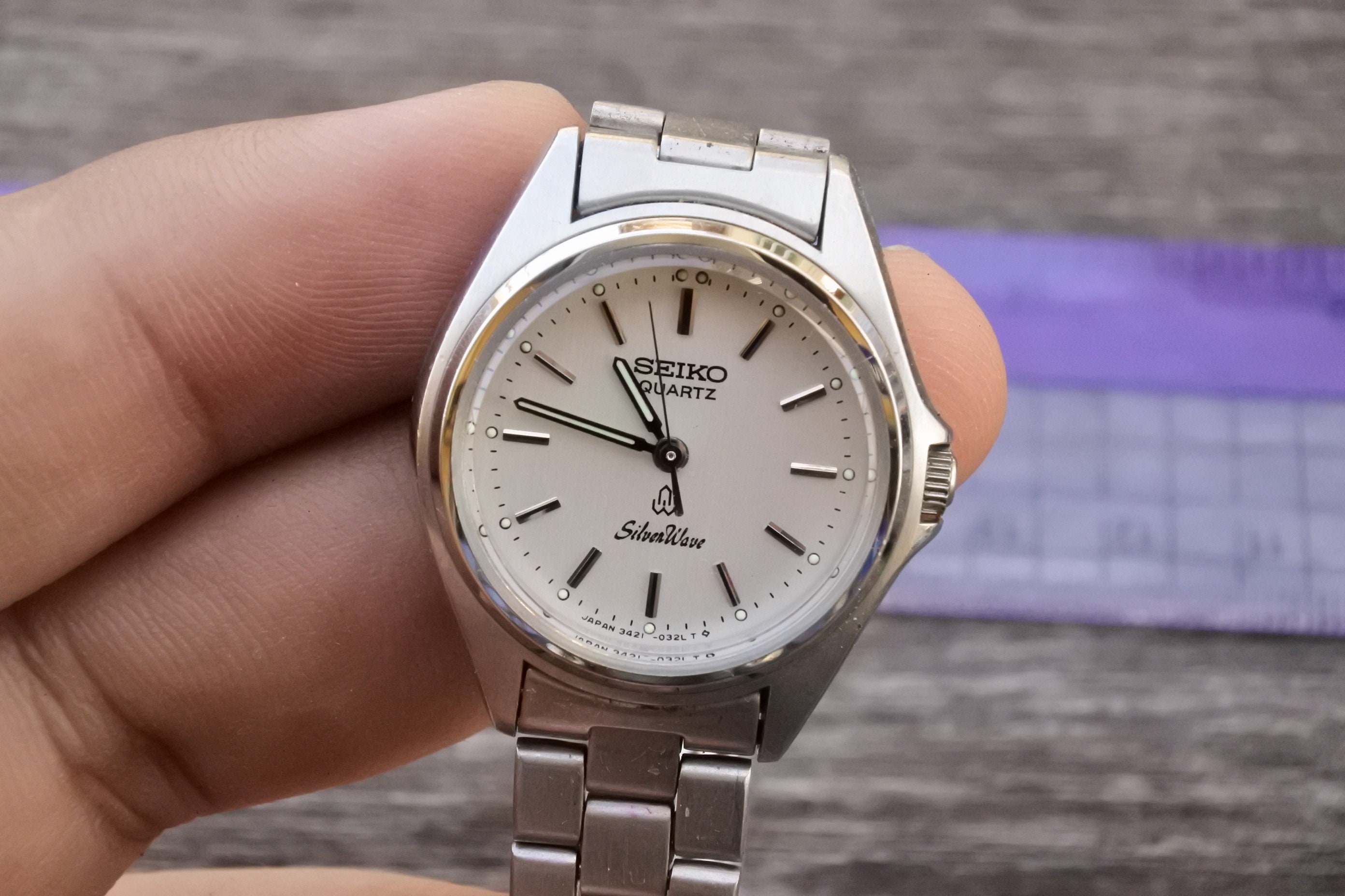 Vintage Seiko Silverwave 3421 0030 White Dial Lady Quartz Watch