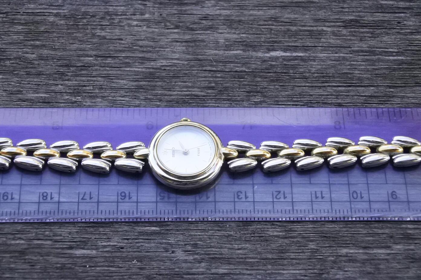 Vintage Seiko Tisse 4N21 0740 Integrated Bracelet Lady