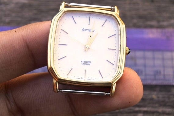 ヒトヨニ Vintage Citizen Gold Plate 2730 Yellow Dial Men Quartz Watch Japan