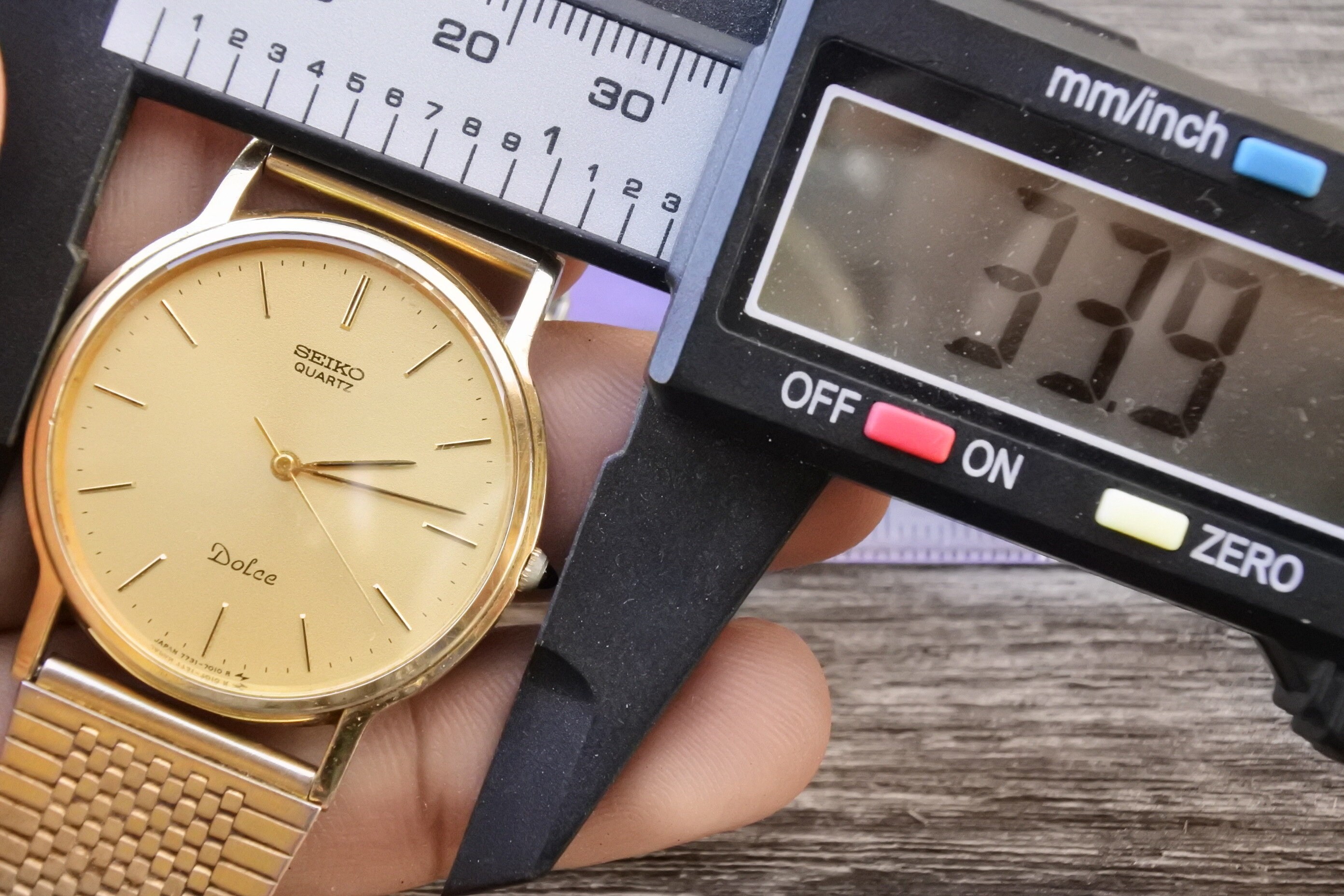 セイコー 7731-7010 ドルチェ 1984年2月製造 vintage watch | 金箔