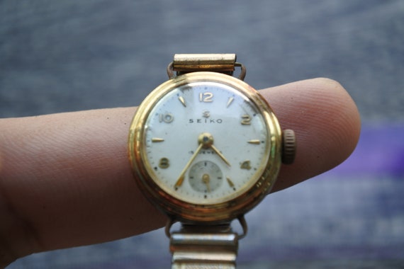 Vintage Super Rare Seiko Seikosha Hand Winding Watch in Full 18k
