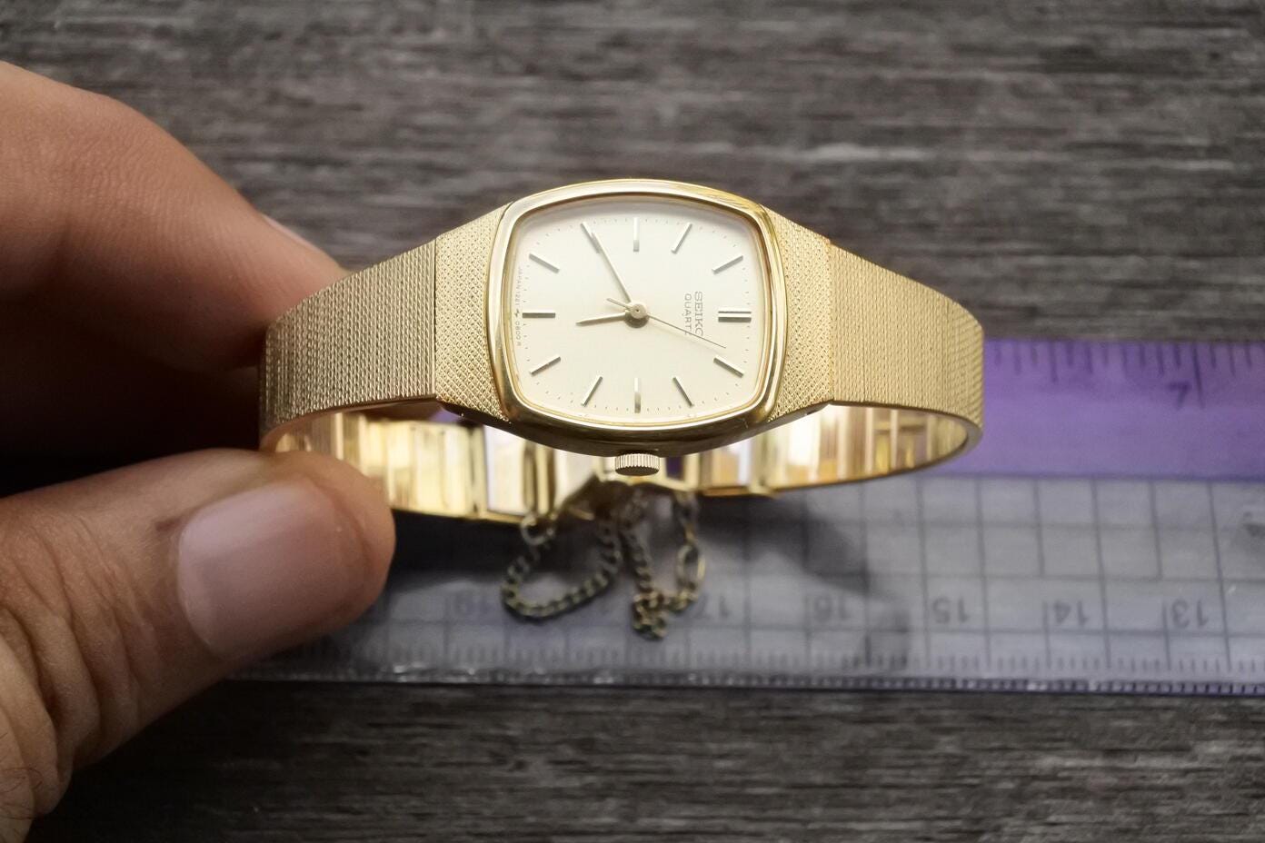 Vintage Seiko Gold Plated 1221 5560 Yellow Dial Lady Quartz Watch