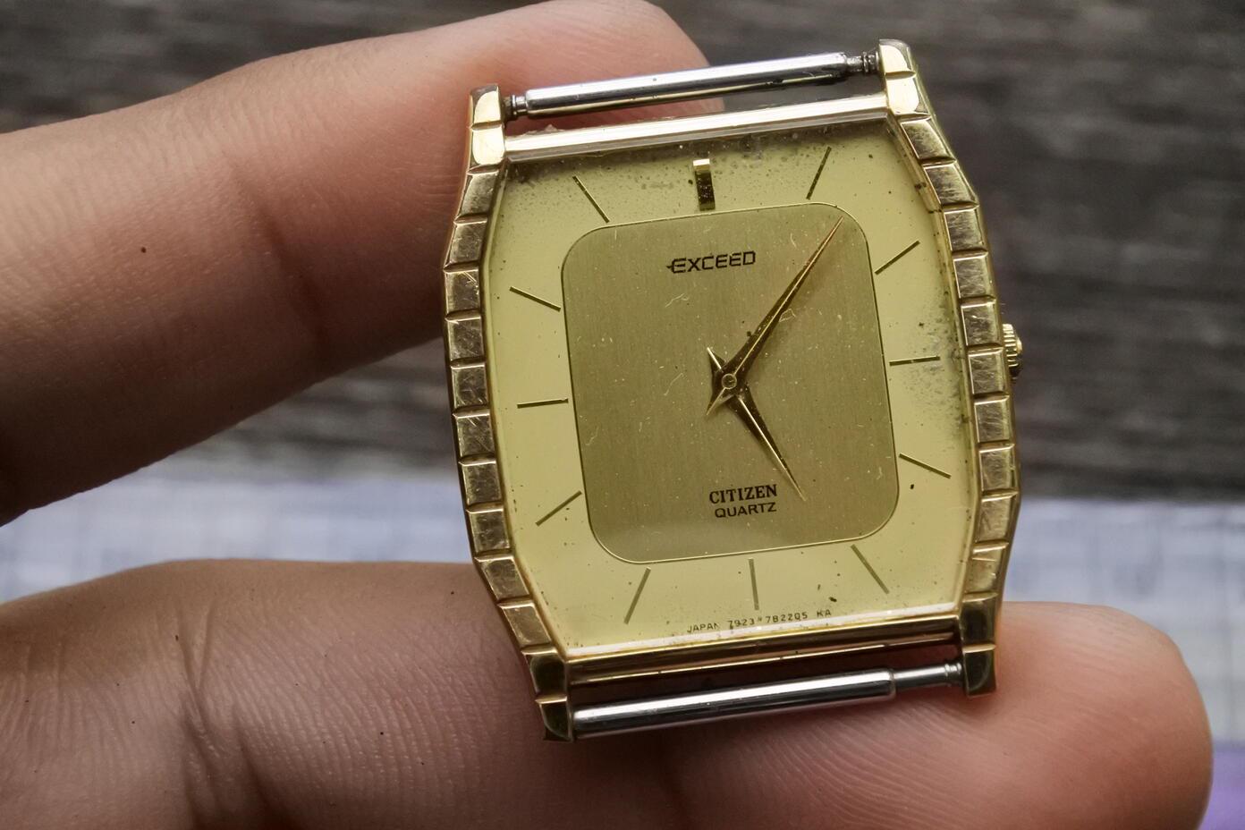 Vintage Citizen Gold Plated 30micron 7923 Slim Men Quartz Watch