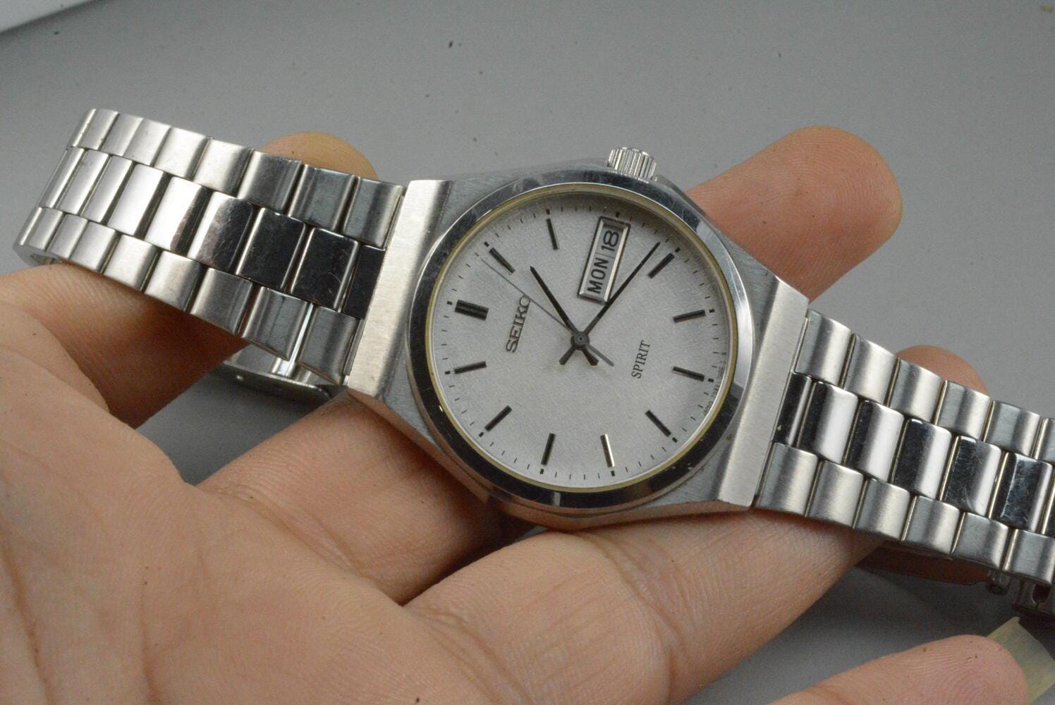 Vintage Seiko Spirit 7N93 7000 Textured Dial Men Quartz Watch