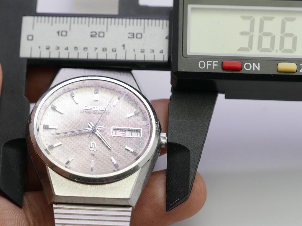 Vintage Seiko King Quartz 5856 8020 Textured Dial Men Quartz