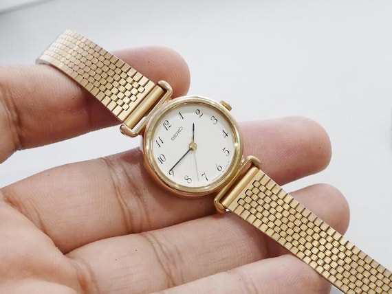 Vintage Seiko 4N21 0052 White Dial Lady Quartz Watch Japan JDM