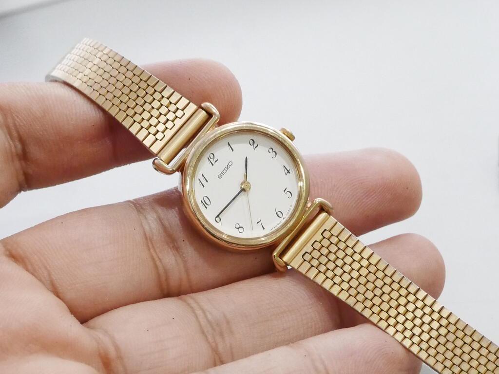 Vintage Seiko 4N21 0052 White Dial Lady Quartz Watch Japan JDM