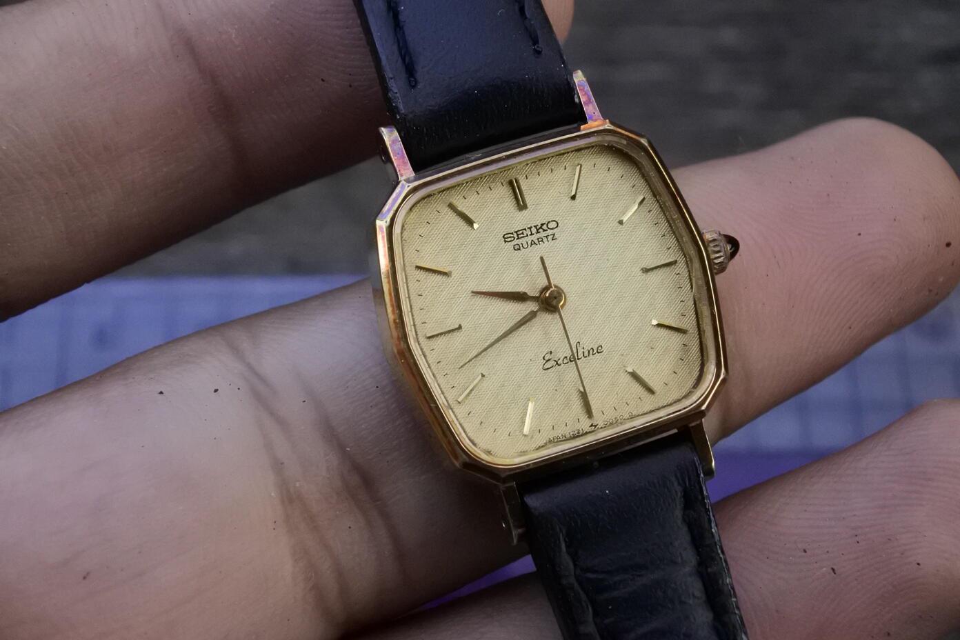 Vintage Seiko Gold Plate 30 Micron 1221 5010 Texture Lady Quartz