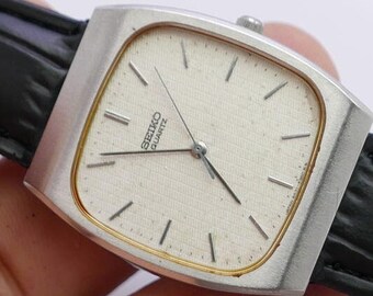 70s Vintage Seiko quarts watch スクエアデイデイト Vintage Seiko Session High Standard Version 5E31 5A70 White Dial