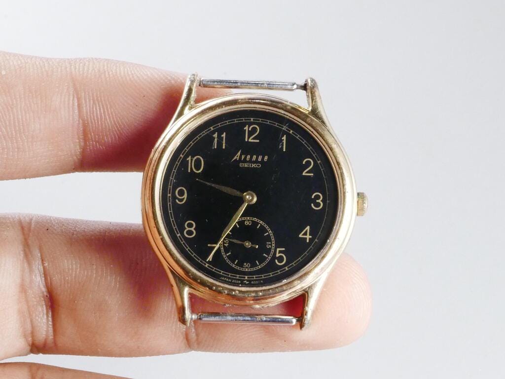 ビンテージ希少、SEIKO 陶器製の掛時計 QA229W 花柄 Yahoo!オークション - セイコー 壁掛け時計 インテリア 花柄