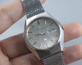 Vintage Seiko KING QUARTZ 4823 8010 Silver Dial Men Quartz Watch