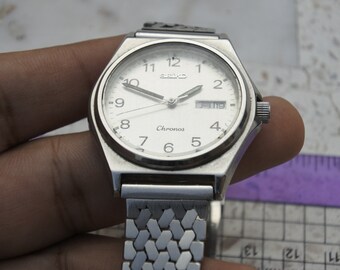 Vintage Seiko Chronos 5H23 7D40 White Dial Men Quartz Wristwatch