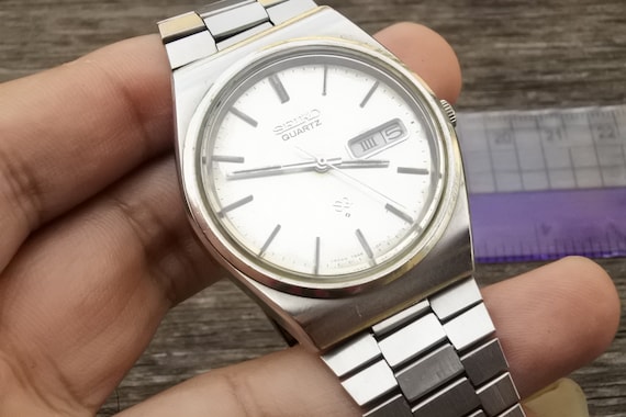 Vintage Seiko SQ 7546 8200 Silver Dial Men Quartz Watch Japan