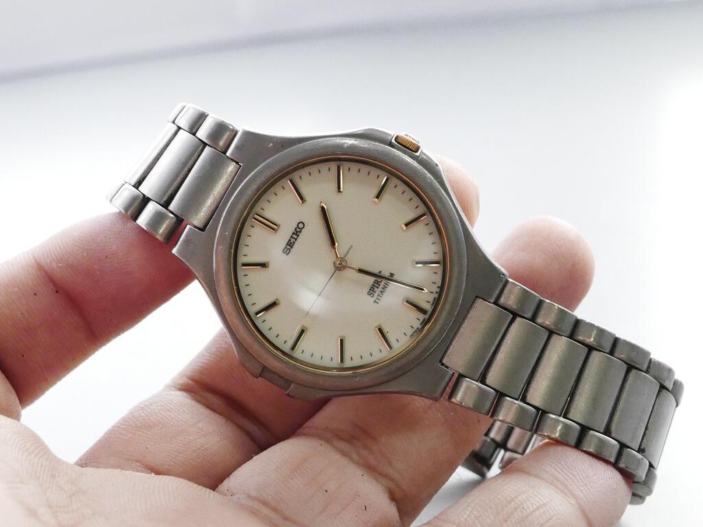 Vintage Seiko Spirit Titanium 7N01 7100 IRIDESCENT DIAL Men Quartz
