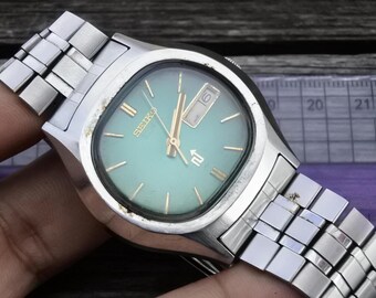 Vintage Seiko Elnix 0703 5000 Green Dial Men Quartz Watch Japan