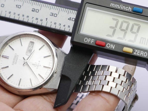 Vintage Seiko Type II 7546 8070 White Dial Men Quartz Watch Japan