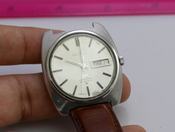 Vintage Seiko Lordmatic LM 5606 7130 White Dial Men Automatic