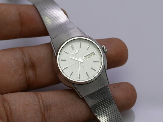 SEIKO 腕時計　quartz Vintage Seiko Gold Plated 4326 0050 Kanji Date Lady Quartz Watch