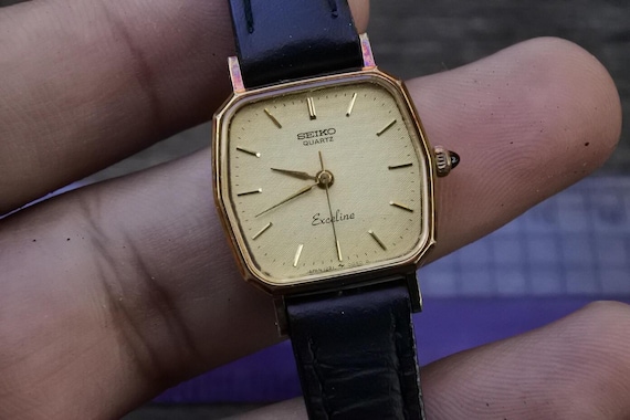 Vintage Seiko Gold Plate 30 Micron 1221 5010 Texture Lady Quartz
