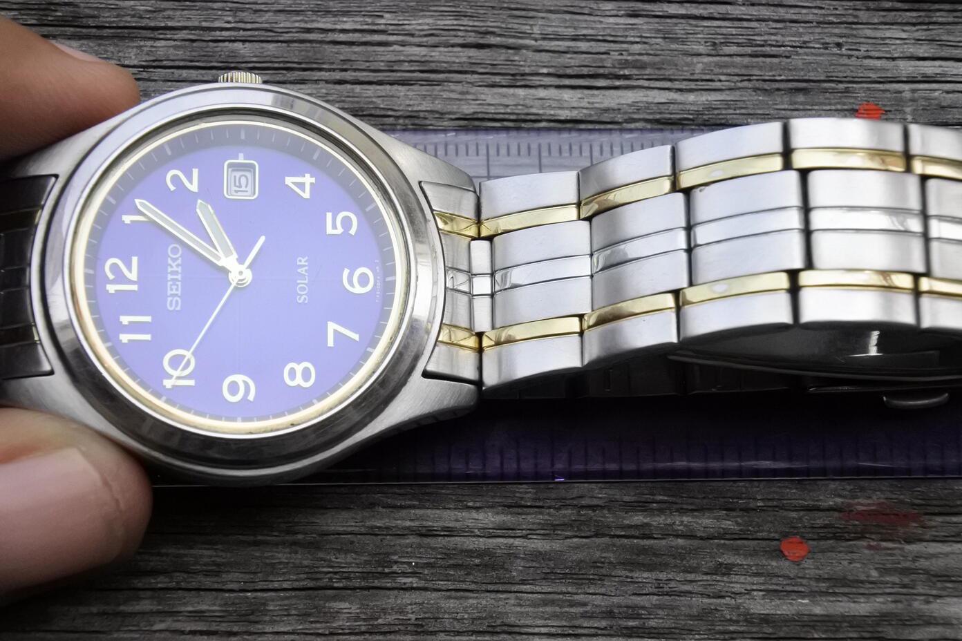 Vintage Seiko Solar V145 0BV0 Blue Dial Men Quartz Watch Japan