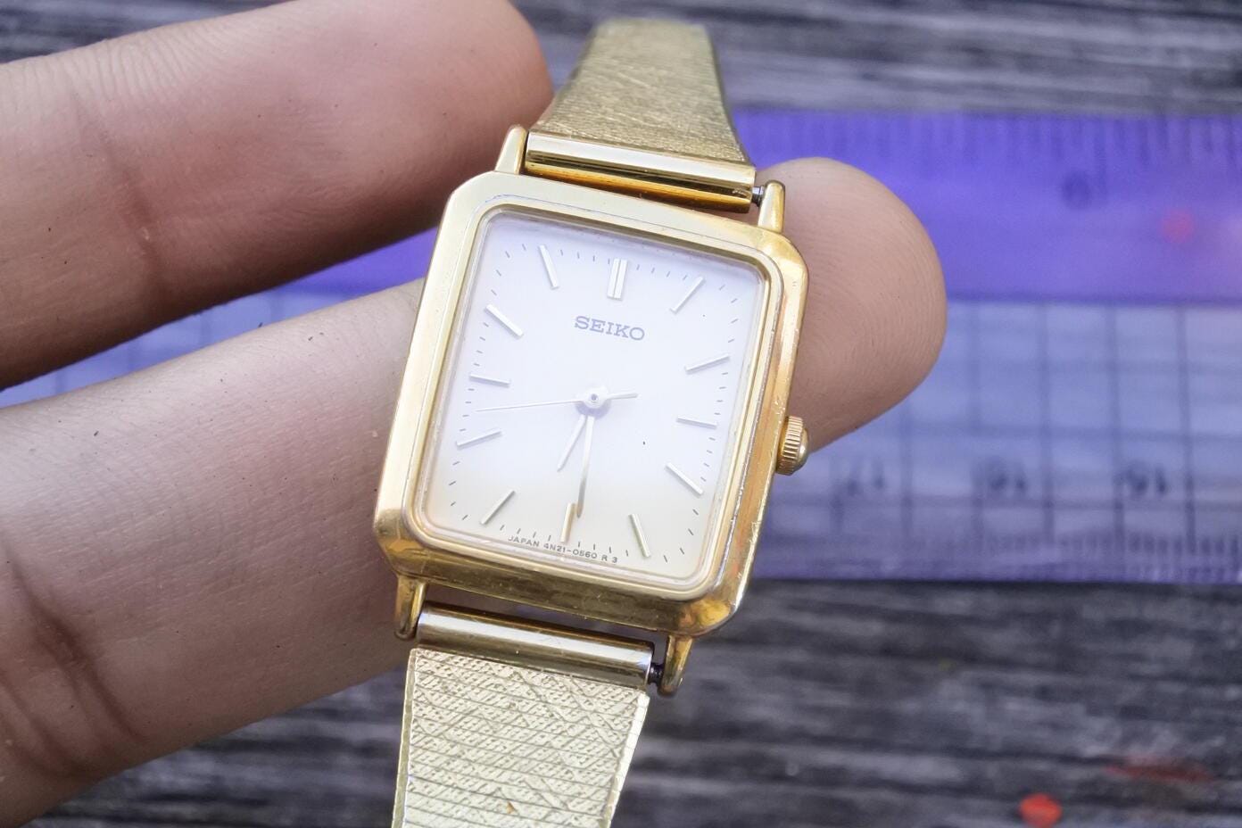 Vintage 1992 Seiko Spirit 4N21-5180 20mm Women’s Watch
White Textured Dial ❌SOLD OUT ❌ 1993 Seiko Spirit Pair watches (sold  main image 3